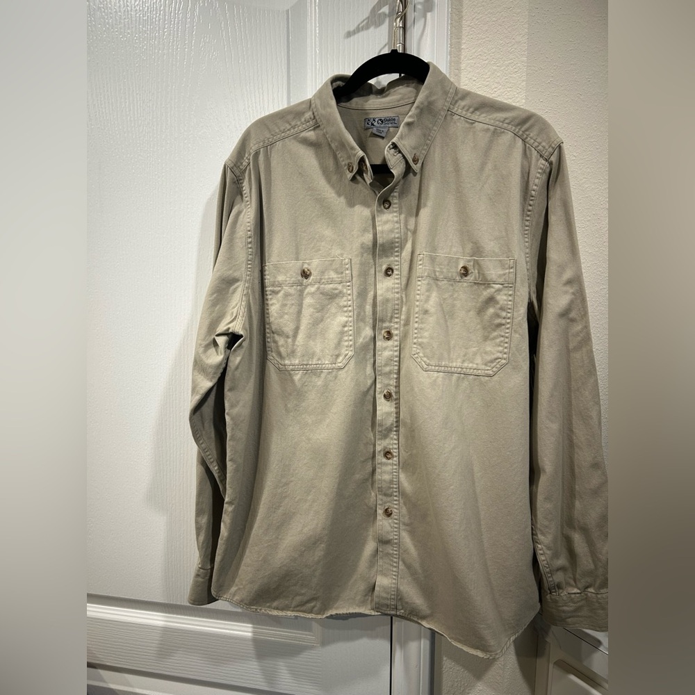 Guide Series Men's Khaki Button-Up Shirt Size L
